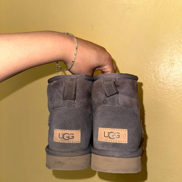 Uggs - Picture 7 of 7